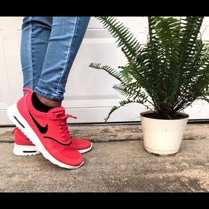 NIKE AIR MAX THEA